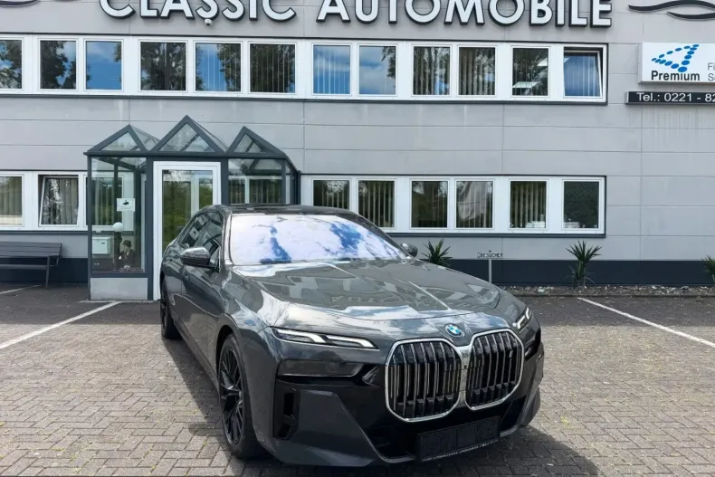 BMW i7 (Seria 7) din 2022 cu 123.866 km - oferta BMW236463 - foto 3