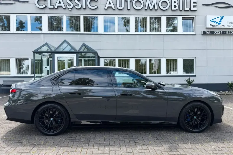 BMW i7 (Seria 7) din 2022 cu 123.866 km - oferta BMW236463 - foto 4