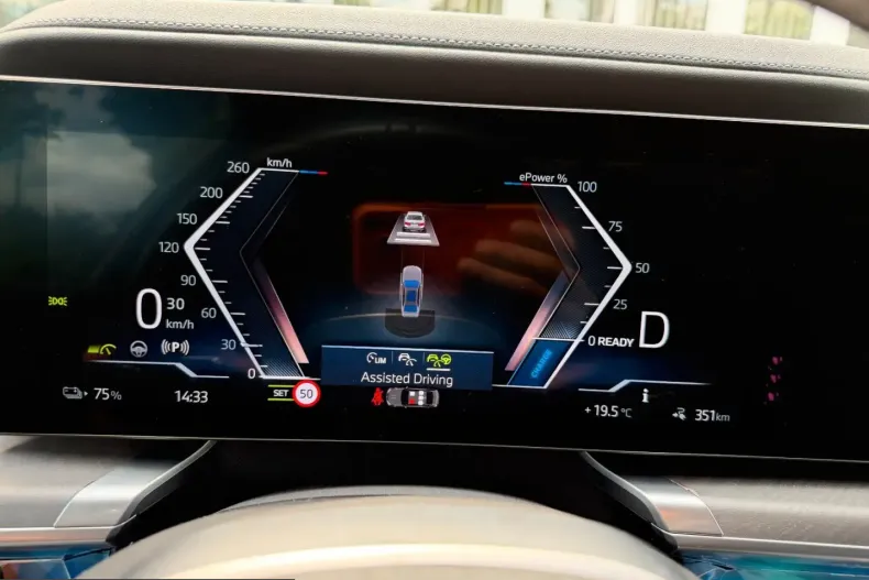 BMW i7 (Seria 7) din 2022 cu 123.866 km - oferta BMW236463 - foto 8