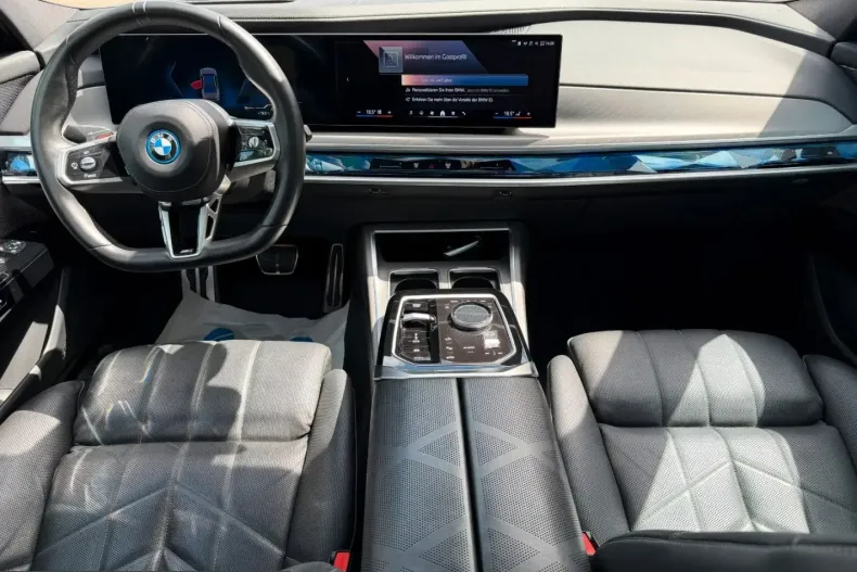 BMW i7 (Seria 7) din 2022 cu 123.866 km - oferta BMW236463 - foto 13