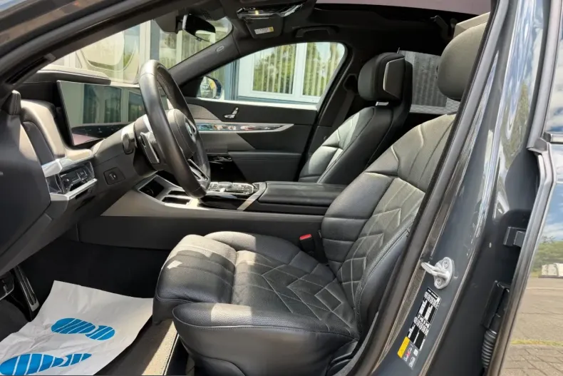 BMW i7 (Seria 7) din 2022 cu 123.866 km - oferta BMW236463 - foto 15