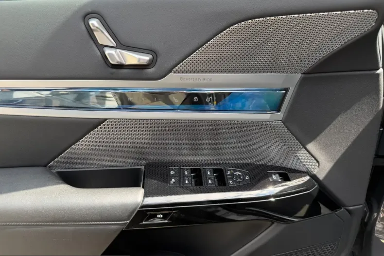 BMW i7 (Seria 7) din 2022 cu 123.866 km - oferta BMW236463 - foto 16