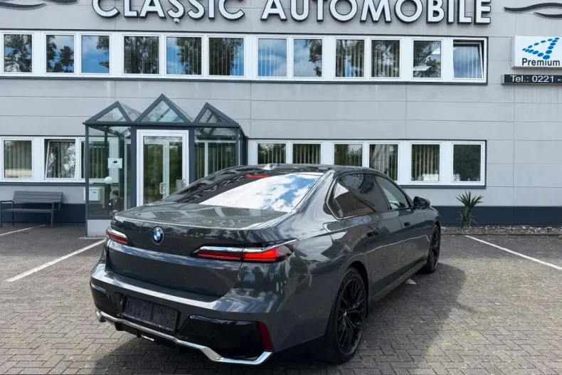 BMW i7 (Seria 7) din 2022 cu 123.866 km - oferta BMW236463 - foto 31