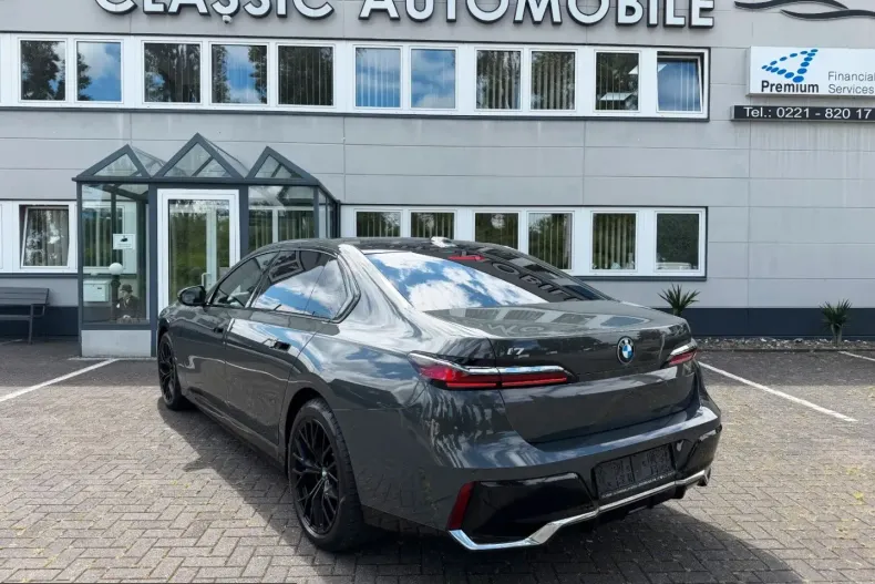 BMW i7 (Seria 7) din 2022 cu 123.866 km - oferta BMW236463 - foto 32