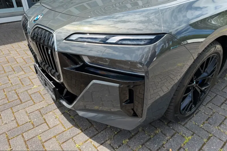 BMW i7 (Seria 7) din 2022 cu 123.866 km - oferta BMW236463 - foto 33