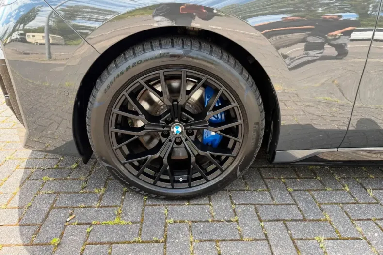 BMW i7 (Seria 7) din 2022 cu 123.866 km - oferta BMW236463 - foto 34