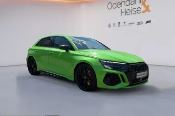 Audi RS3 din 2023 - oferta AUD236465