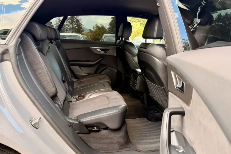 Audi RSQ8 din 2023 cu 37.212 km - oferta AUD236467 - foto 17