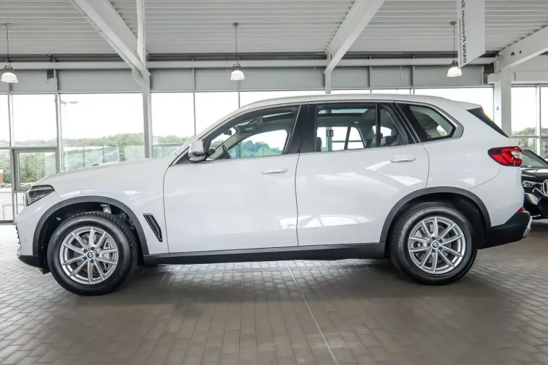 BMW X5 (Seria X) din 2023 cu 67.990 km - oferta BMW236480 - foto 4