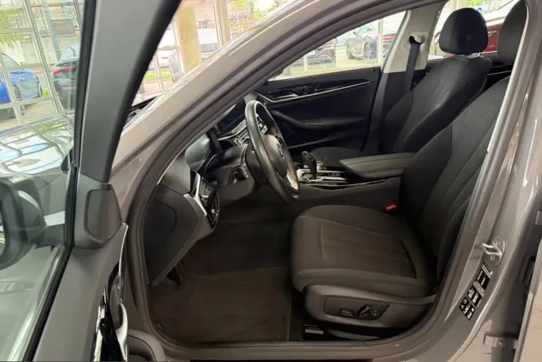 BMW 530 (Seria 5) din 2022 cu 57.288 km - oferta BMW236484 - foto 8