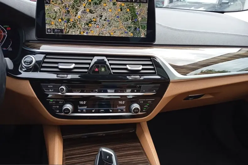 BMW 520 (Seria 5) din 2021 cu 87.585 km - oferta BMW236485 - foto 29