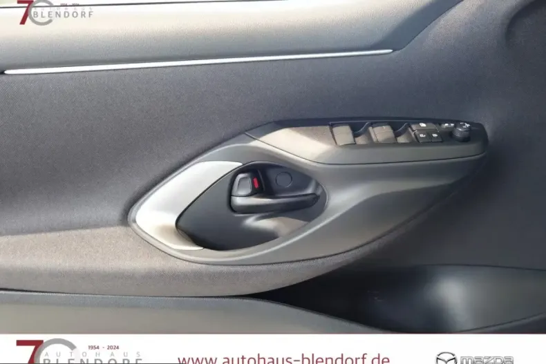 Mazda 2 Hybrid din 2026 cu 51 km - oferta MAZ236490 - foto 8