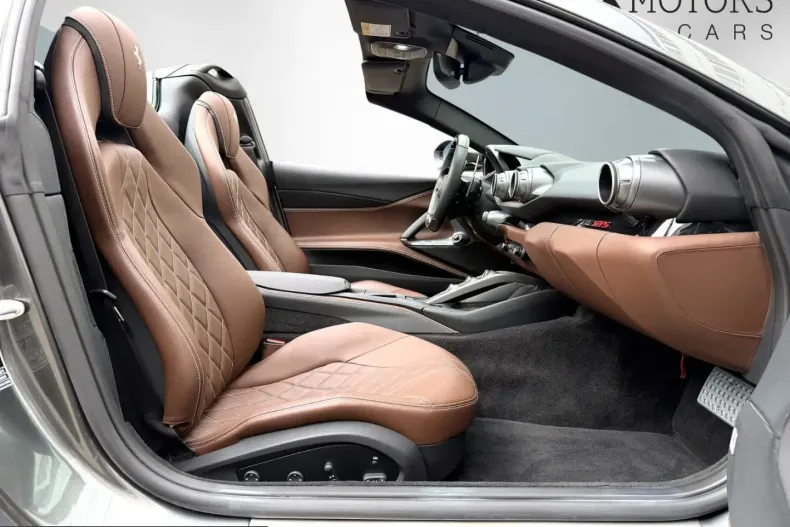 Ferrari 812 din 2021 cu 1.870 km - oferta FER236507 - foto 24