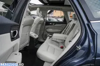 Volvo XC60 din 2022 cu 54.270 km - oferta VOL236523 - foto 13