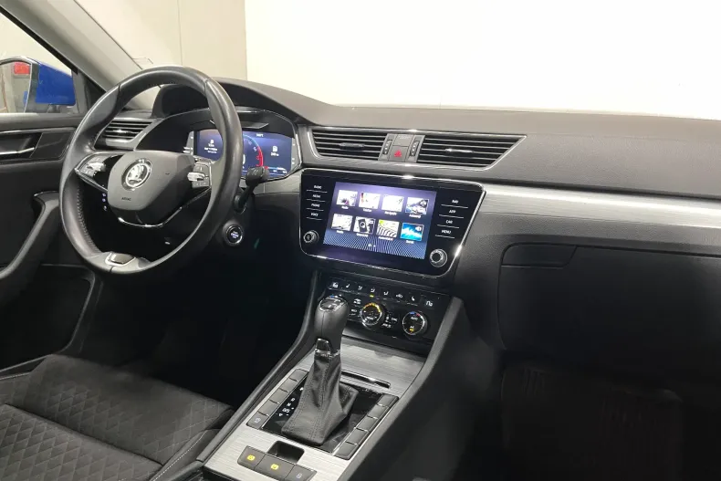 Skoda Superb din 2022 cu 71.846 km - oferta SKO236530 - foto 8
