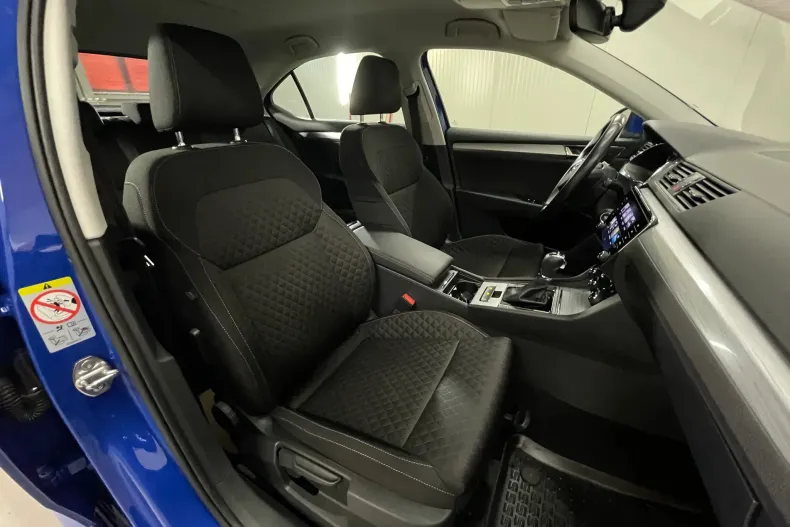 Skoda Superb din 2022 cu 71.846 km - oferta SKO236530 - foto 10