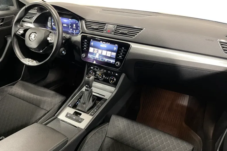 Skoda Superb din 2021 cu 119.972 km - oferta SKO236534 - foto 8