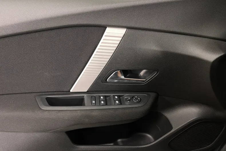 Citroën C4 din 2022 cu 50.234 km - oferta CIT236537 - foto 23