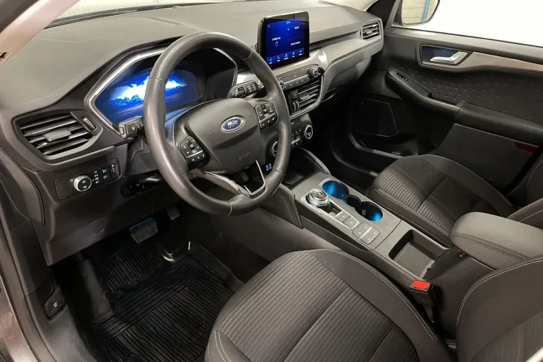 Ford Kuga din 2021 cu 73.539 km - oferta FOR236547 - foto 5