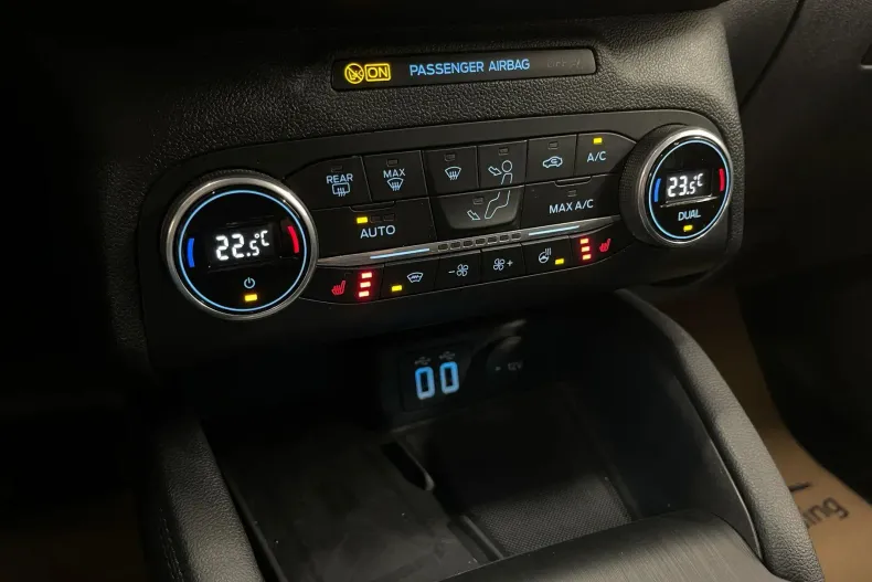 Ford Kuga din 2021 cu 73.539 km - oferta FOR236547 - foto 21