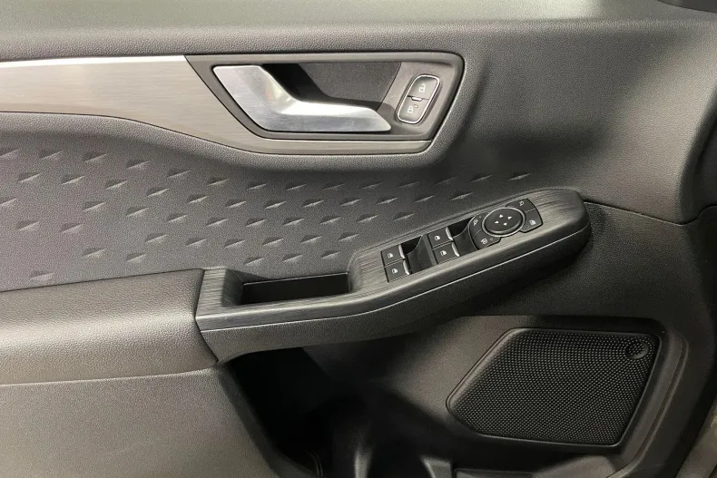 Ford Kuga din 2021 cu 73.539 km - oferta FOR236547 - foto 25