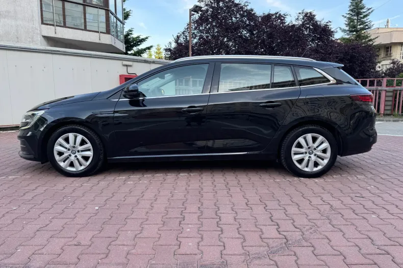 Renault Megane din 2021 cu 146.758 km - oferta REN236574 - foto 9