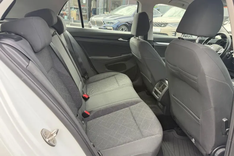 Volkswagen Golf din 2021 cu 81.803 km - oferta VOL236581 - foto 21