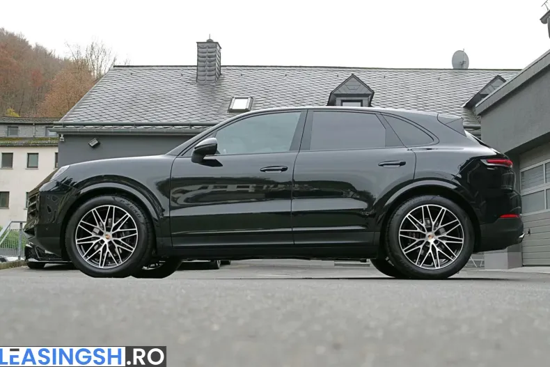 Porsche Cayenne din 2025 cu 12.300 km - oferta POR236582 - foto 3