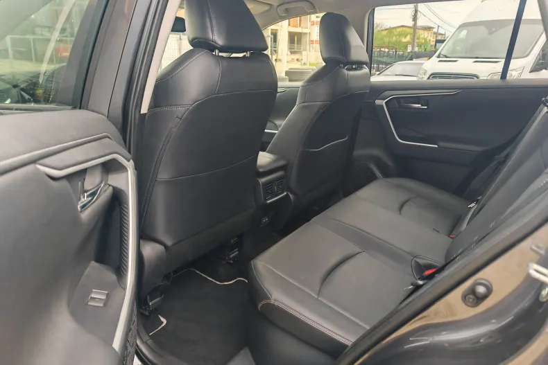 Toyota RAV4 din 2023 cu 123.028 km - oferta TOY236590 - foto 22