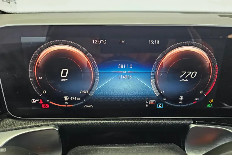 Mercedes-Benz GLB 200 (Clasa GLB) din 2020 cu 114.915 km - oferta MER236592 - foto 19