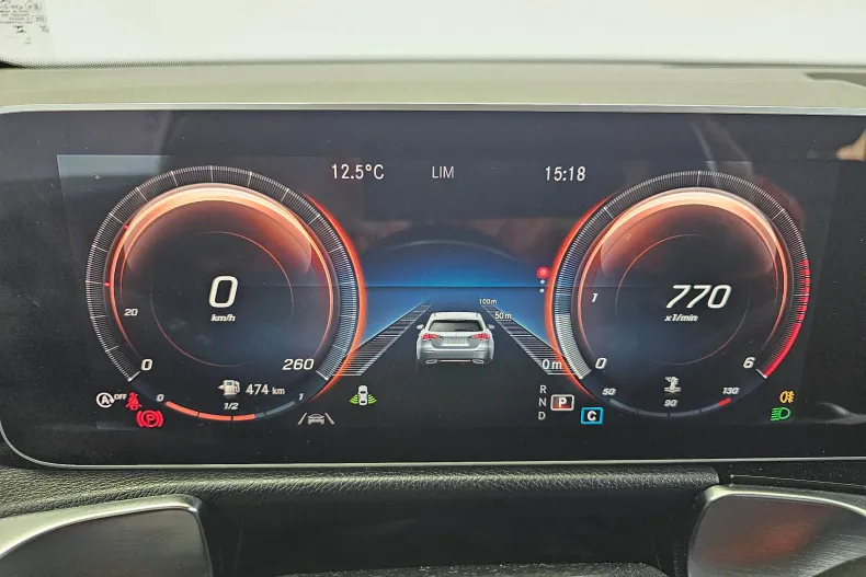 Mercedes-Benz GLB 200 (Clasa GLB) din 2020 cu 114.915 km - oferta MER236592 - foto 21