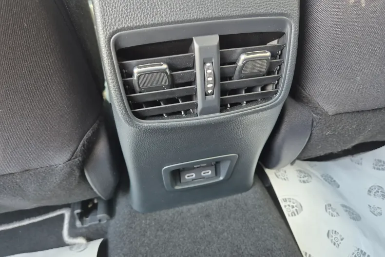 Toyota Corolla din 2025 cu 3.807 km - oferta TOY236596 - foto 12