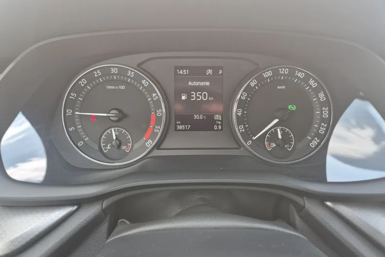 Skoda Octavia din 2024 cu 38.517 km - oferta SKO236600 - foto 17
