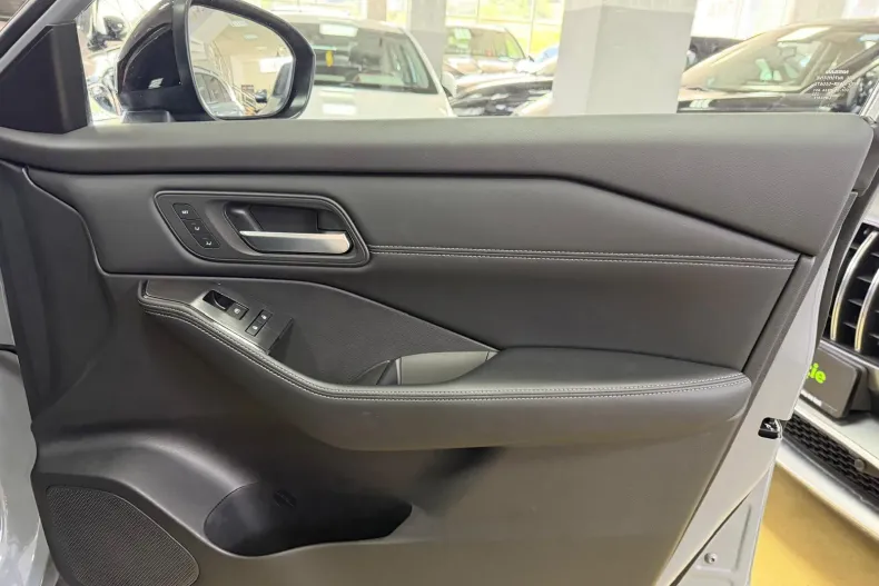 Nissan X-Trail din 2025 cu 4.622 km - oferta NIS236602 - foto 20