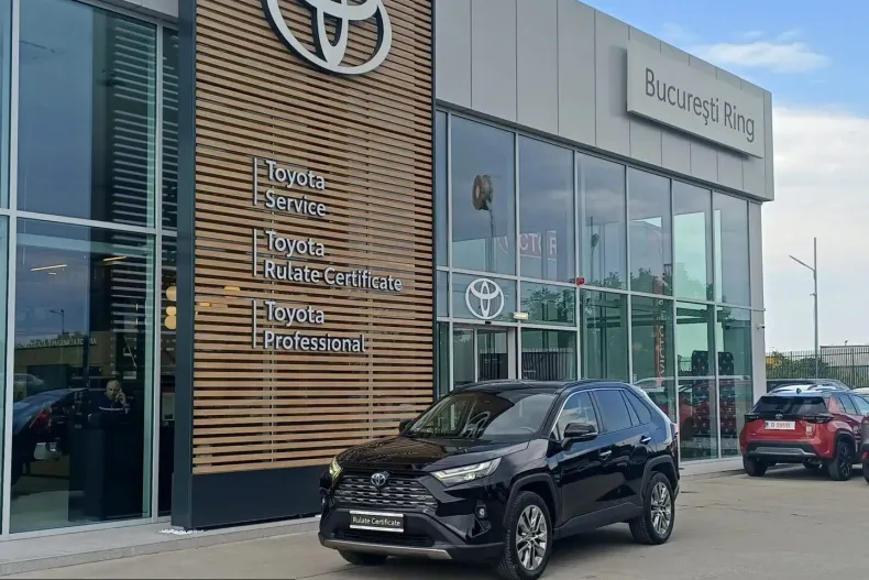 Toyota RAV4 din 2022 cu 84.020 km - oferta TOY236604 - foto 1