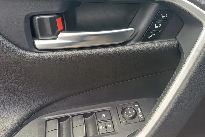 Toyota RAV4 din 2022 cu 84.020 km - oferta TOY236604 - foto 15