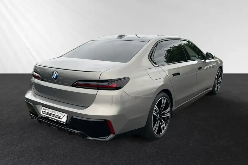 BMW 750 (Seria 7) din 2024 cu 58.102 km - oferta BMW236618 - foto 3