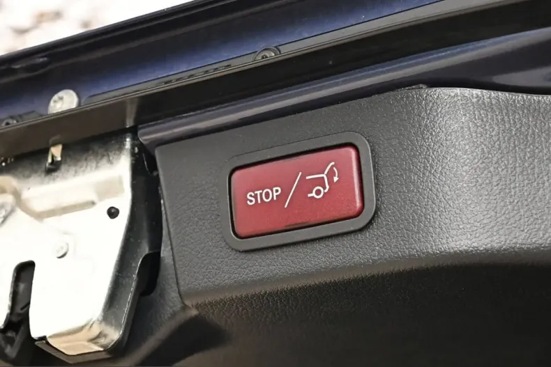 Mercedes-Benz V 300 (Clasa V) din 2025 cu 29.788 km - oferta MER236619 - foto 32