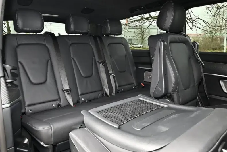 Mercedes-Benz V 300 (Clasa V) din 2025 cu 29.788 km - oferta MER236619 - foto 33