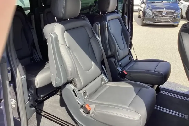 Mercedes-Benz V 300 (Clasa V) din 2025 cu 23.910 km - oferta MER236620 - foto 12