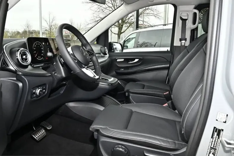 Mercedes-Benz V 300 (Clasa V) din 2025 cu 11.000 km - oferta MER236621 - foto 12