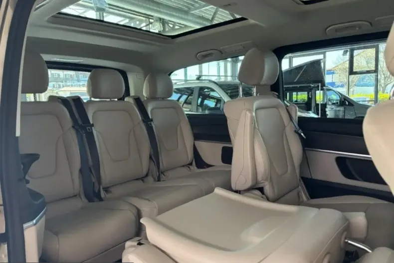 Mercedes-Benz V 300 (Clasa V) din 2025 cu 27.105 km - oferta MER236622 - foto 8