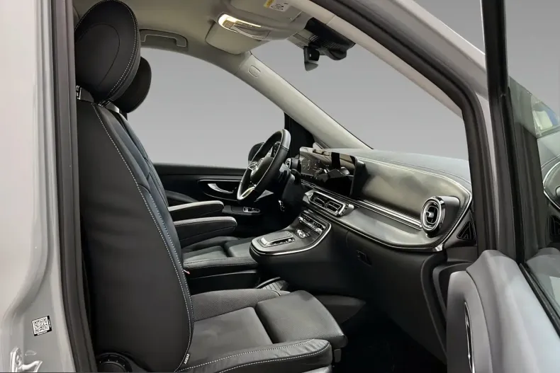 Mercedes-Benz V 300 (Clasa V) din 2025 cu 6.595 km - oferta MER236623 - foto 12