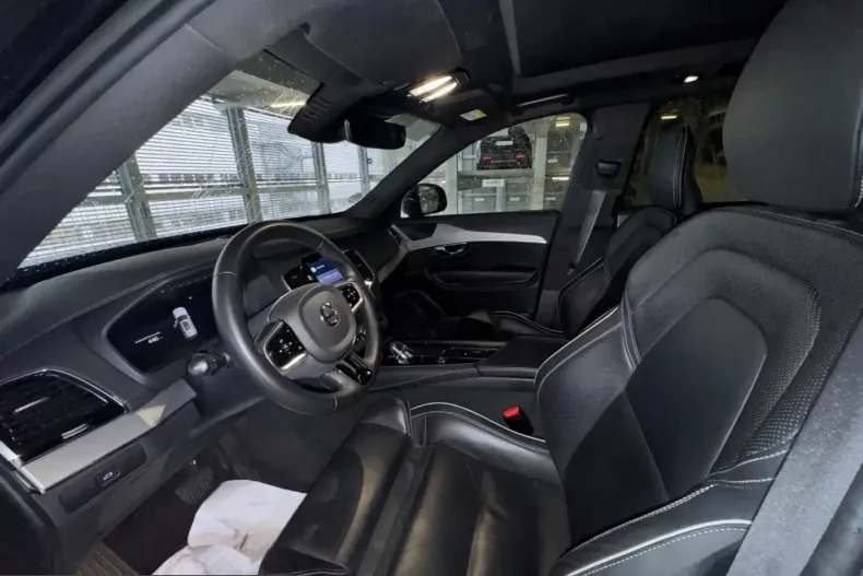 Volvo XC90 din 2022 cu 91.161 km - oferta VOL236636 - foto 9
