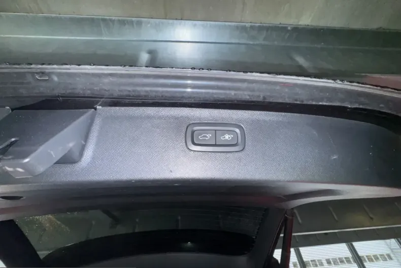 Volvo XC90 din 2022 cu 91.161 km - oferta VOL236636 - foto 15