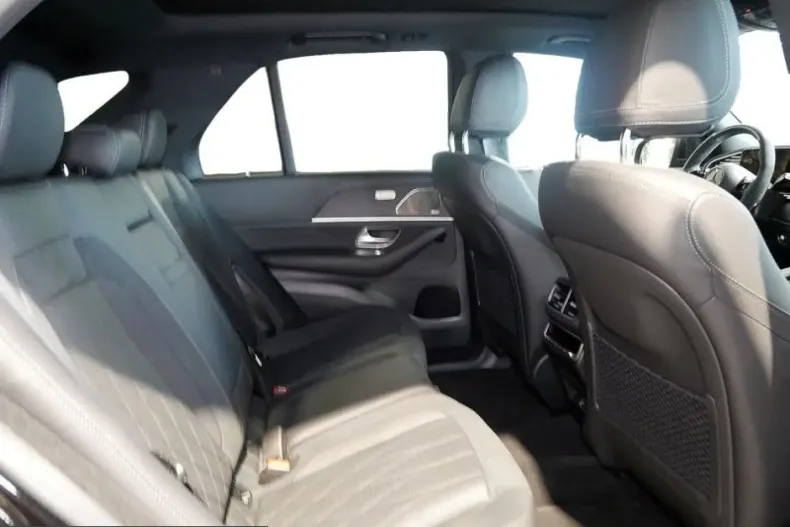 Mercedes-Benz GLE 53 AMG (Clasa GLE) din 2025 cu 15.474 km - oferta MER236640 - foto 5