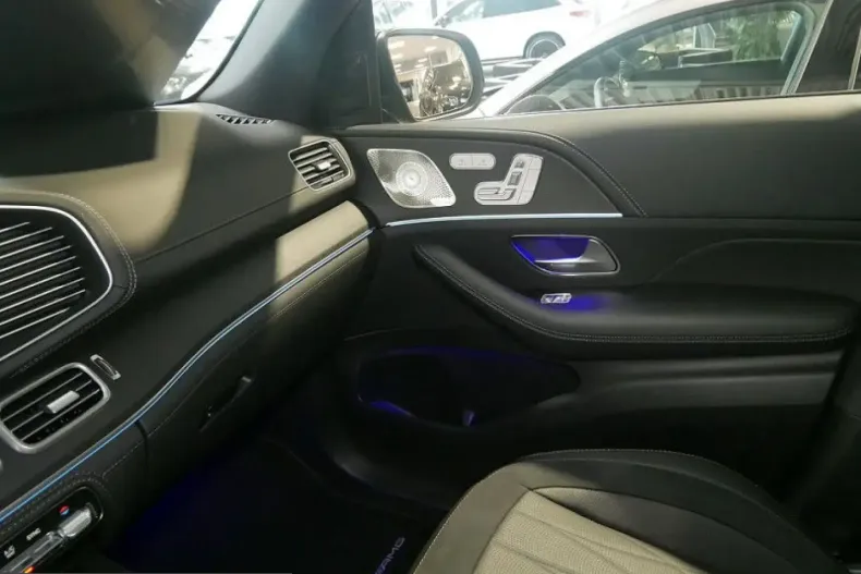 Mercedes-Benz GLE 53 AMG (Clasa GLE) din 2025 cu 15.474 km - oferta MER236640 - foto 19