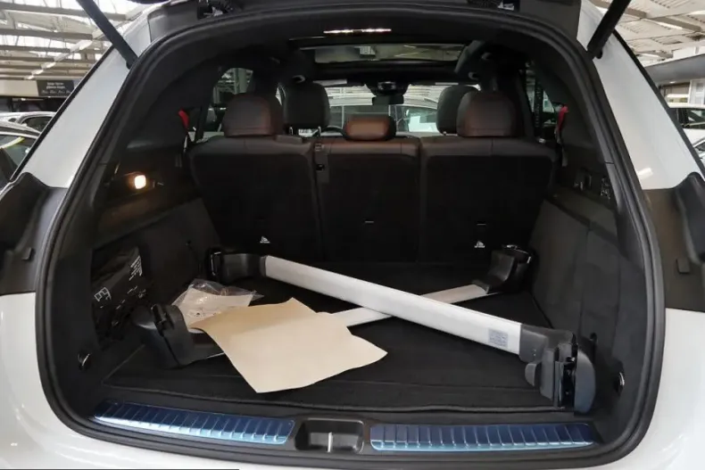 Mercedes-Benz GLE 53 AMG (Clasa GLE) din 2025 cu 15.722 km - oferta MER236641 - foto 11