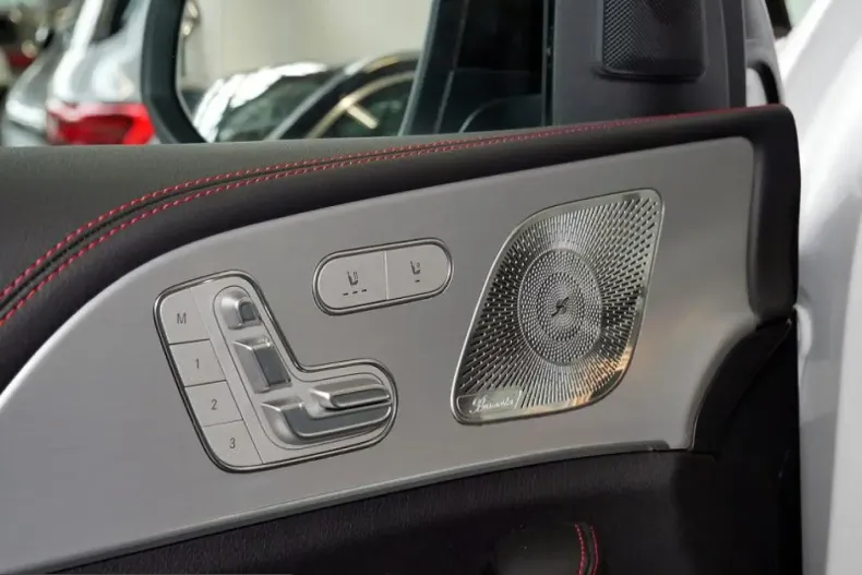 Mercedes-Benz GLE 53 AMG (Clasa GLE) din 2025 cu 15.722 km - oferta MER236641 - foto 14