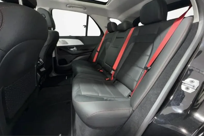 Mercedes-Benz GLE 53 AMG (Clasa GLE) din 2025 cu 12.840 km - oferta MER236644 - foto 19